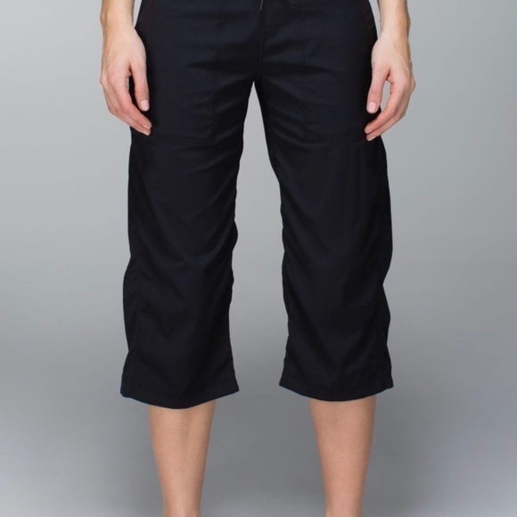 Lululemon Studio Crop Black Size 4 (approx) - Picture 2 of 14